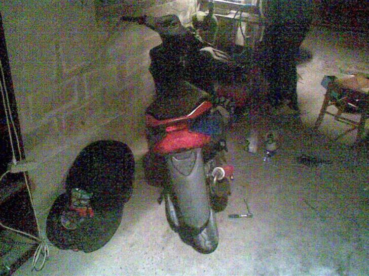 Yamaha Jog R Býttet billede 8