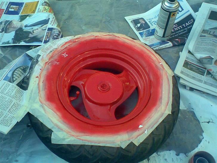 PGO Hot 50 - solgt - - mine fælge som jeg ville male for sjov, men som egenlig gav et pisse flot finish. billede 4