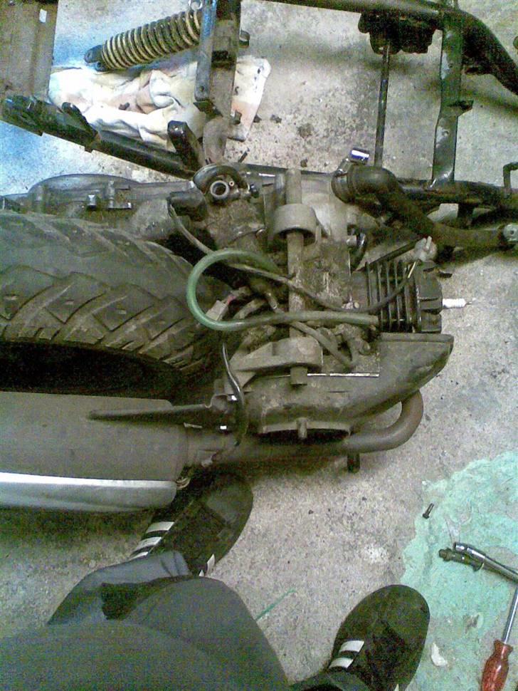 PGO Hot 50 - solgt - - de næste ting i projektet skal til at begynde. billede 6