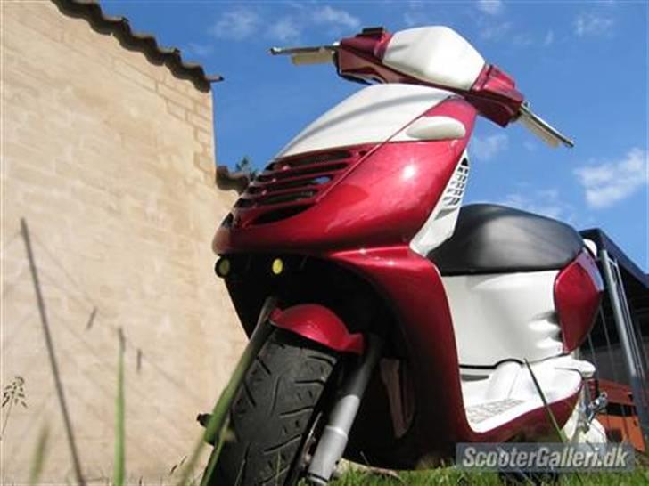 Aprilia Sonic SOLGT! billede 2