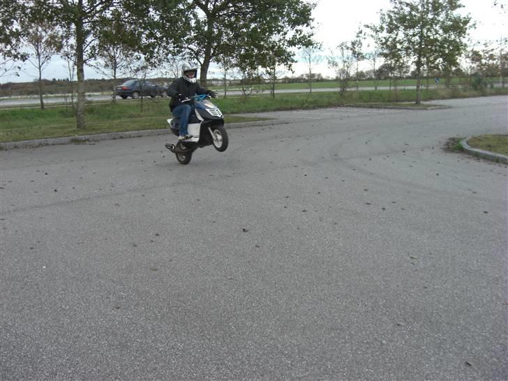 Aprilia sonic solgt - Baghjul :D billede 4