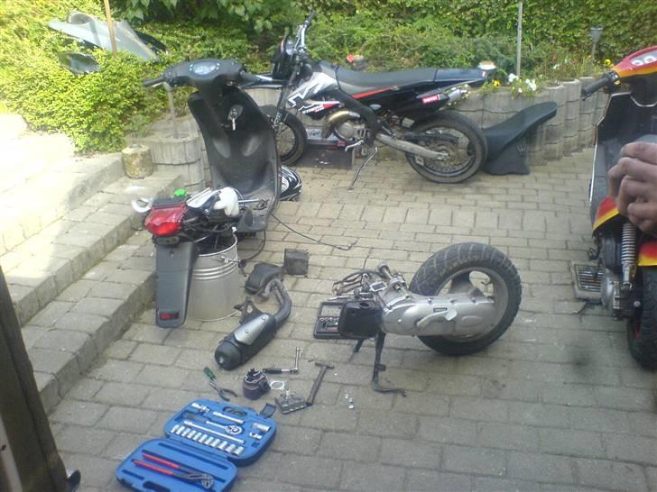 Yamaha neos  - da jeg fjernet begrandsningen i blokken :) billede 13