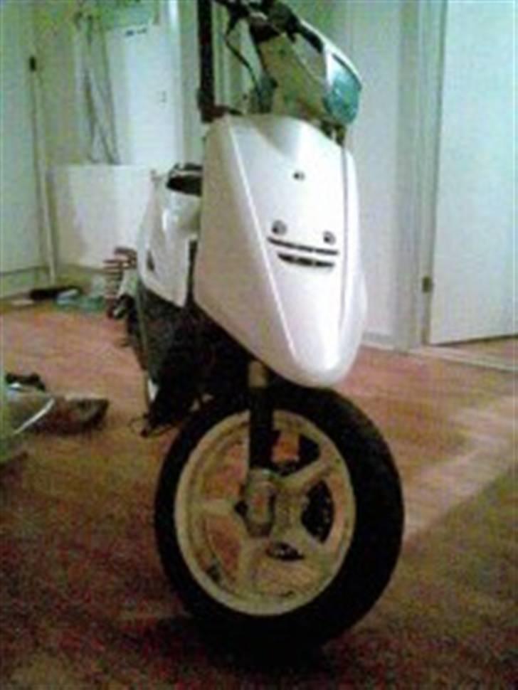 Yamaha Jog aerox LC DD SOLGT billede 2