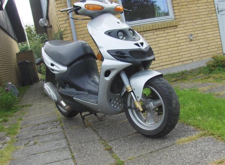 Suzuki KATANA LC billede 5