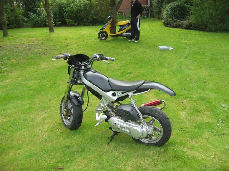 Suzuki Street Magic ( Solgt ) billede 4