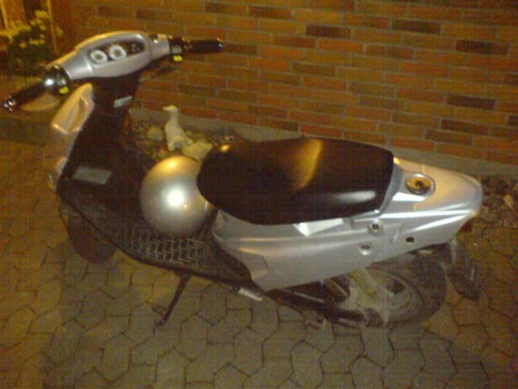 PGO Hot 50 *SOLGT* billede 8