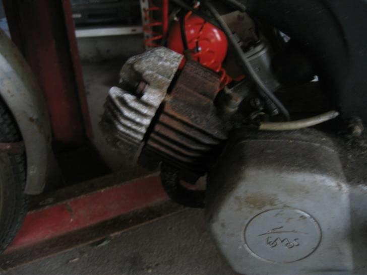 Tomos Cross S solgt - hjertet af maskinen...  billede 3