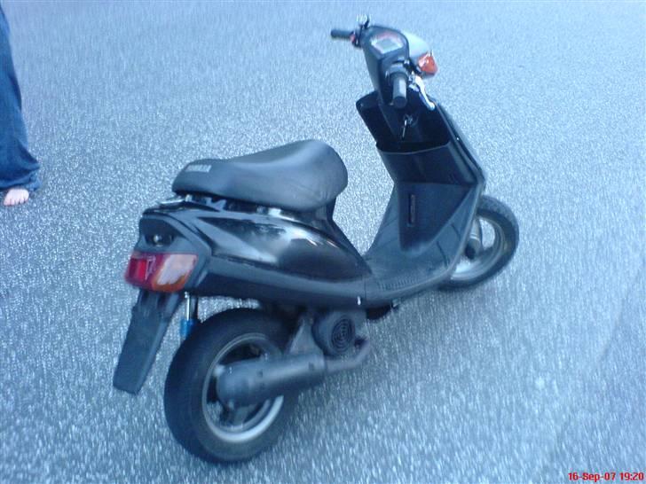 Yamaha jog BYTTET billede 3