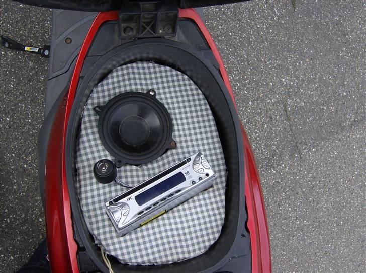 Piaggio zip - ikke helt så flot gik lidt stærkt billede 3