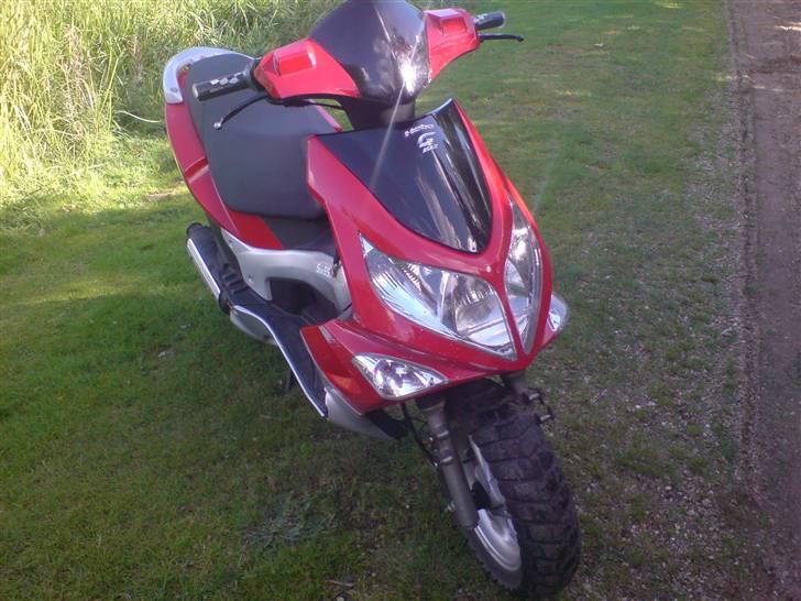 PGO G-max solgt billede 1