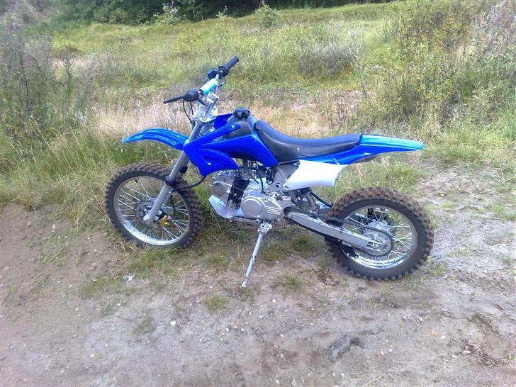 MiniBike 124 ccm dirt bike - billedet er taget med en nokia n95 billede 2