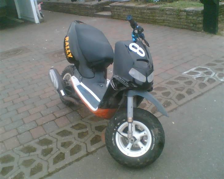 Aprilia Rally - SOLGT - som den står nu (: billede 1