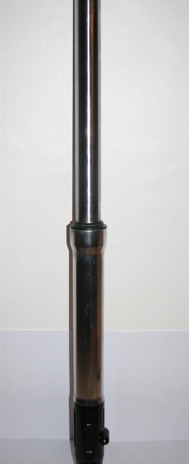 Derbi Senda Ultimate ! - synes ´min forgaffel var lidt kedelig, så jeg begynde at polere den. er rimlig tilfreds med resultat. tag jer ikke af fedede fingre. billede 17