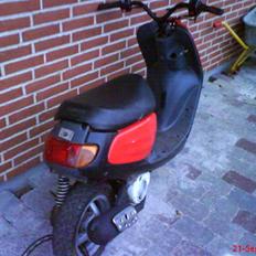 Yamaha jog space (solgt)