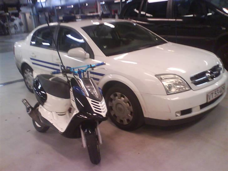 Aprilia sonic solgt - Tættere ¨på kommer de aldrig billede 9