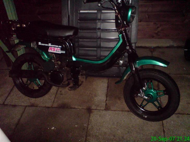 Suzuki fz  SOLGT - sårn ser den ud nu billede 10