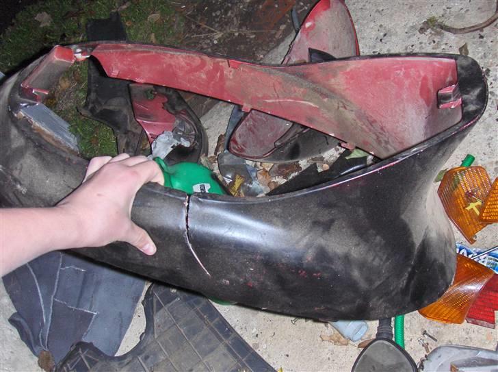 Piaggio Zip 45'er - solgt - Er flækket halv igennem.. -Undskyld rodet- billede 18