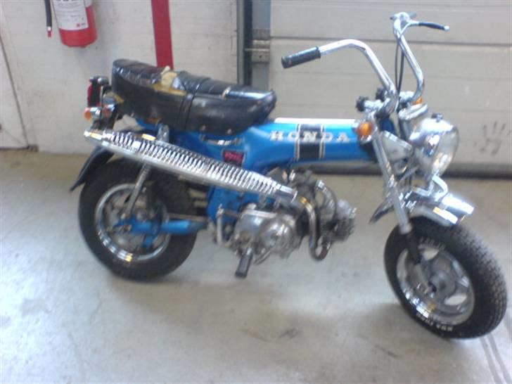 Honda dax billede 1