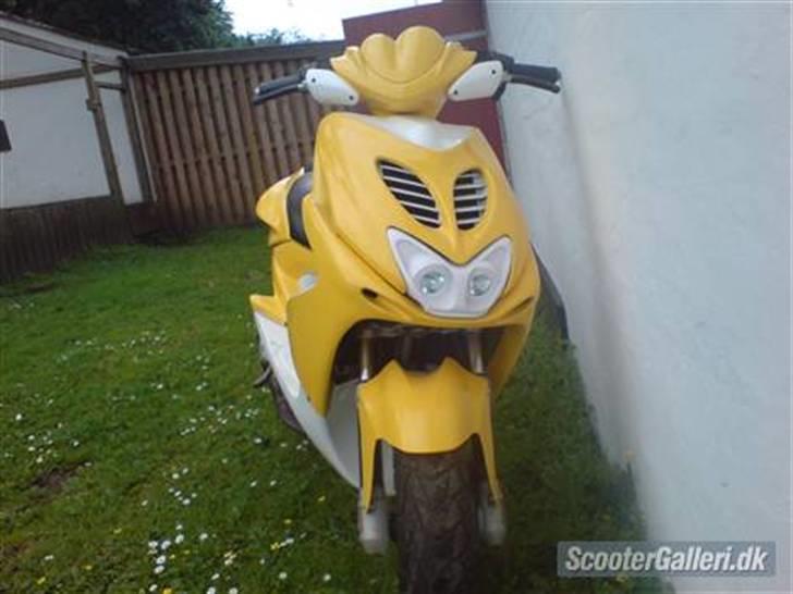 Yamaha aerox billede 5