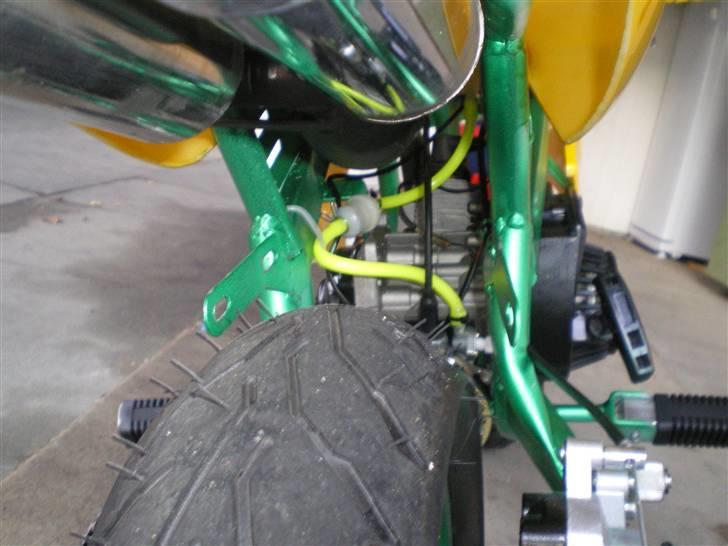 MiniBike pocketbike [SOLGT] - den nye banzinslange, i neongul :D billede 5