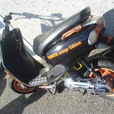 Yamaha Neos LC 20.1HK