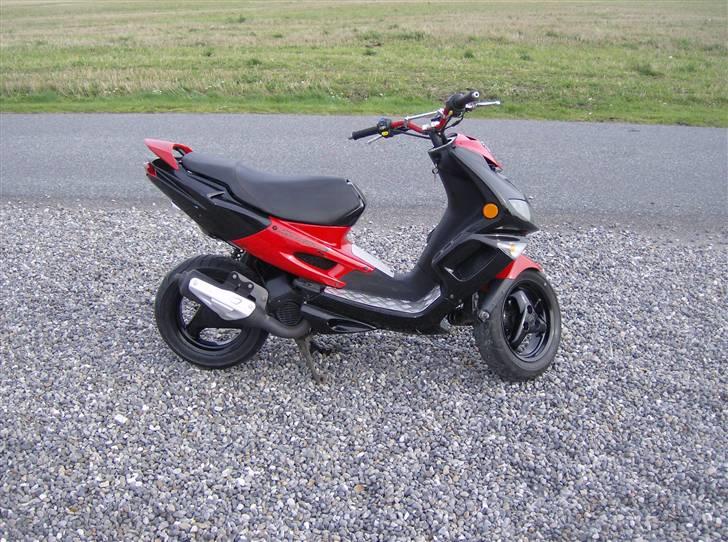 Peugeot Speedfight 2 Ferious billede 8