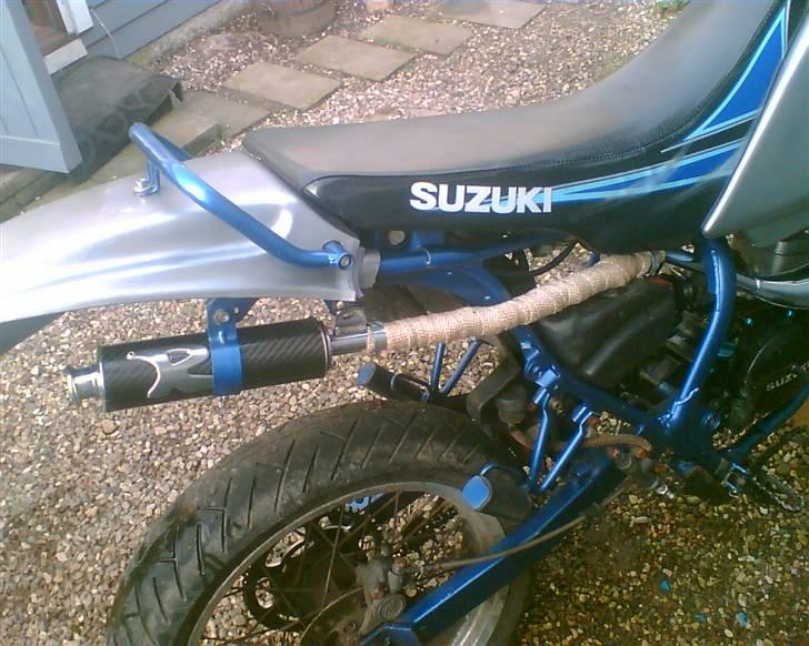 Suzuki SMX (Solgt Og Savnet) - Og så længe end er god, så er alting sku ikke godt. Min Potte soder skærmen nemlig. billede 5