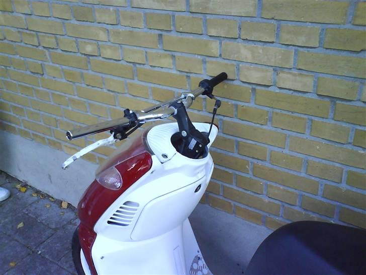 Aprilia Sonic / Solgt billede 6