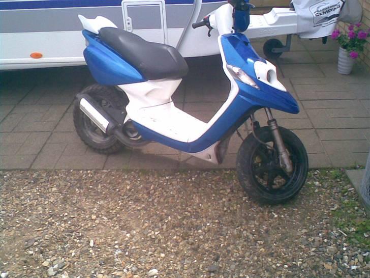 Yamaha bws NG solgt.. - her er så buller med sine nye sutter... billede 16