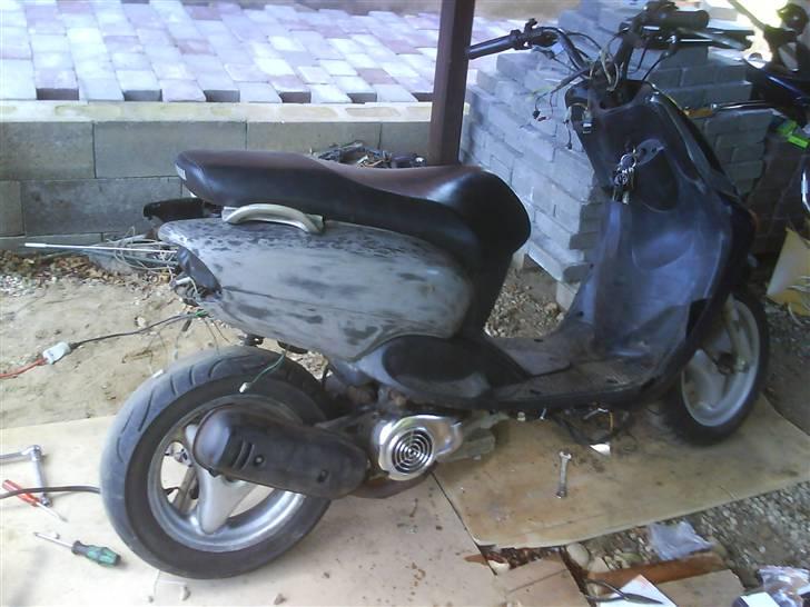 Yamaha Neos SOLGT - bagskærm mangler  billede 3