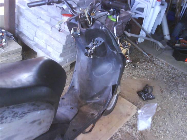 Yamaha Neos SOLGT - defekt midterkonsol, andet medf. billede 8