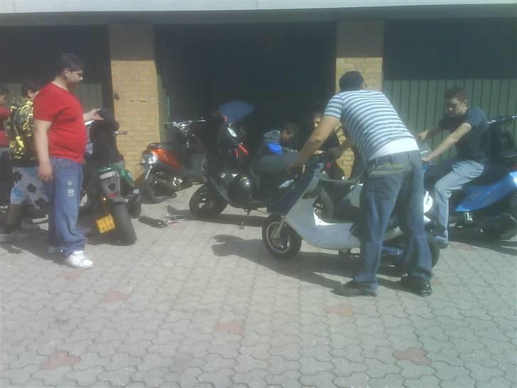 Yamaha jog ac (louis V) (SOLGT) - når der skrues billede 13