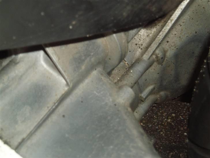 Yamaha Jog R (SOLGT) - Motorblokken fik også en lille tur, damn den er også ren :) billede 6