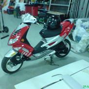 Peugeot speedfight 2 