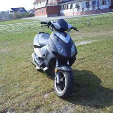 Keeway Matrixx End på politigård