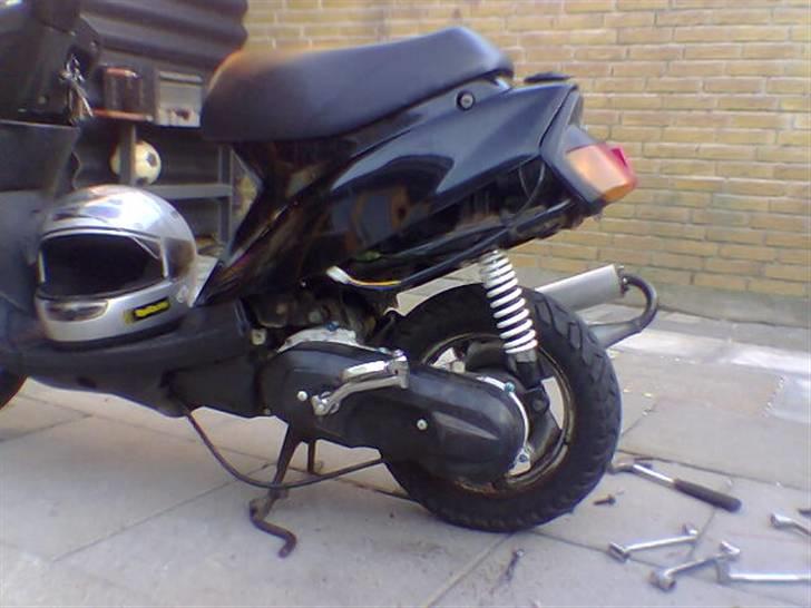 Yamaha byttet til pmx  - tog osse kickstarterskjold og satte plastic skjold ude over. billede 7