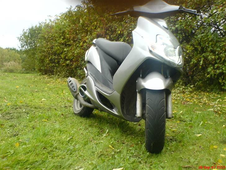 Yamaha jog R  SMADRET <<byttet>> billede 2