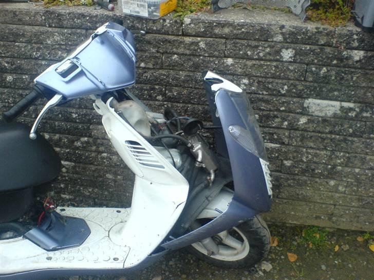 Aprilia Sonic LC - j vi ku jo ligeså godt åbne fronten nu vi havde værktøjet ude billede 7