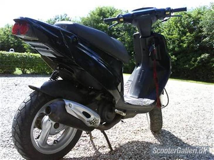 {{currentPhoto.altText}} billede {{currentPhoto.number}}