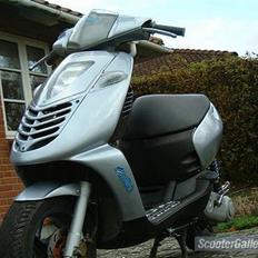 Aprilia Sonic !  TotalSkadet.