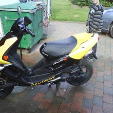Peugeot speedfight 2