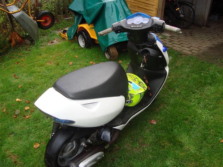 Aprilia Sonic **SOLGT** - nyeste. billede 2