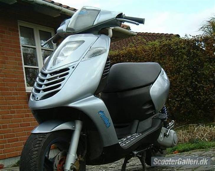 Aprilia Sonic !  TotalSkadet. billede 3