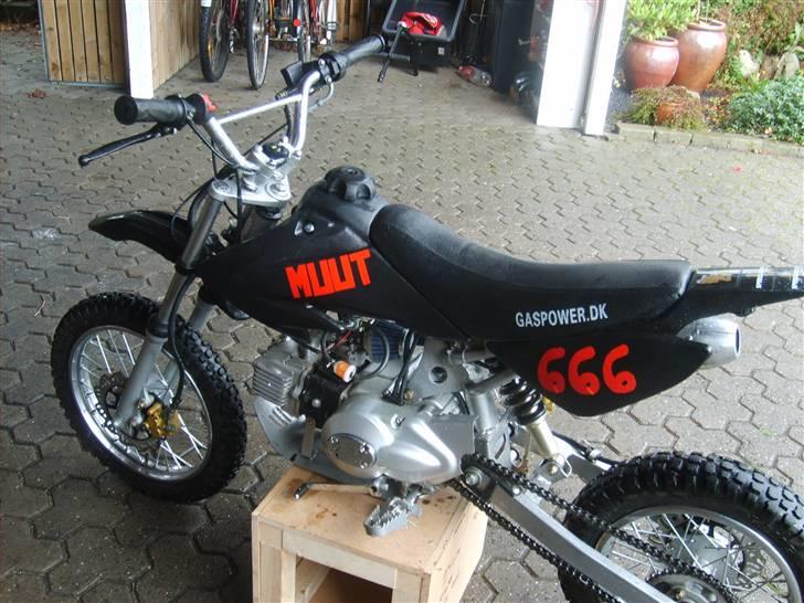 MiniBike Dirtbike 125 ccm - BYTTET billede 2