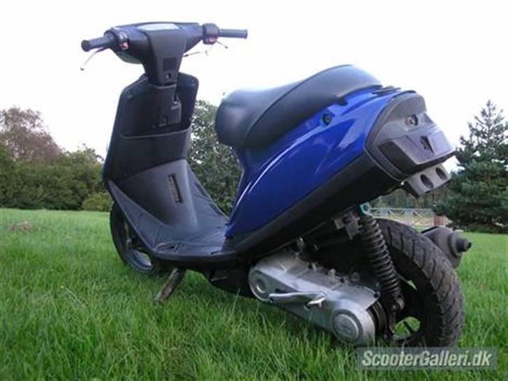 Yamaha Jog AS >solgt< - der er kommet jog varioskjold på i sort (autolakeret) billede 4