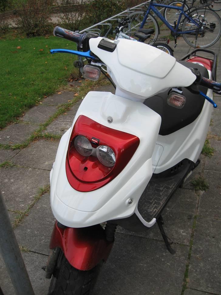 PGO Big Max billede 2