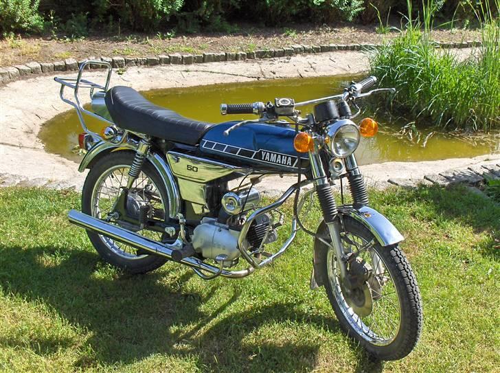 Yamaha FS1 DX - Den samme knallert bare med nymalede skjolde+ luftfilterkasse+tank billede 19