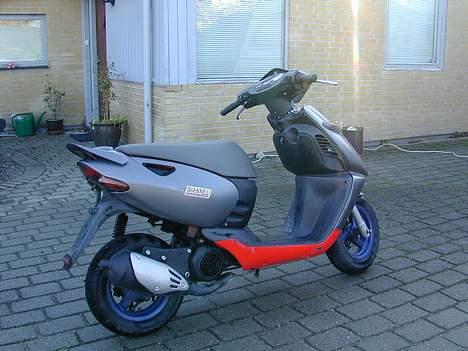 Aprilia Sonic stoppet af politiet - Min fine lille Giannelli udstødning :D billede 4