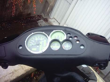 Piaggio NRG Mc3 Carbon Edition billede 3