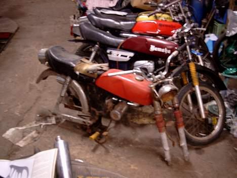 Yamaha 2 gear cross wannabe :-P - Ekstra 4gears jeg fik med (LÆG MÆRKE TIL GAFFELBENENE :-D)  billede 5